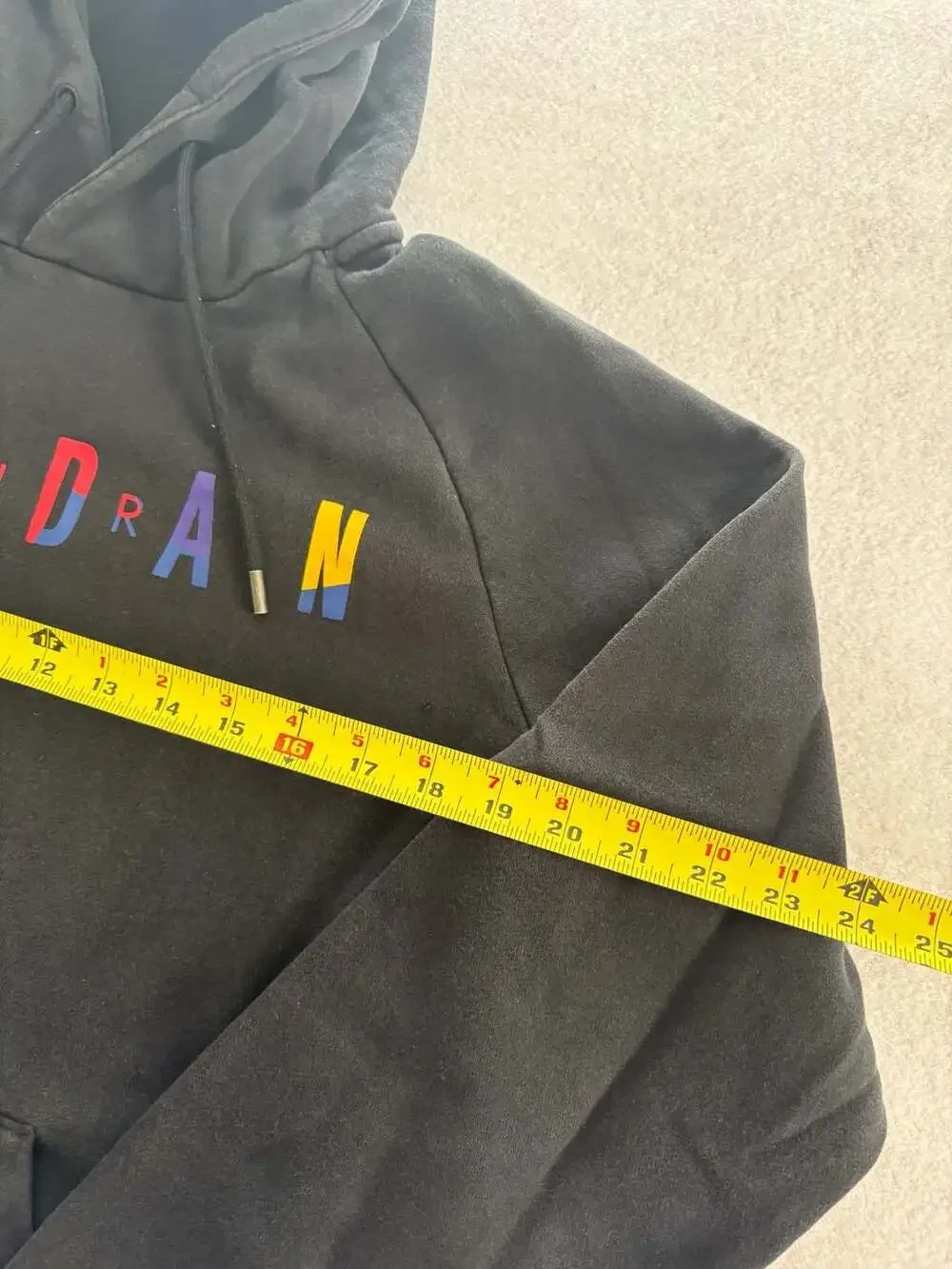 Air Jordan Multicolor Logo Pullover Hoodie Men’s Size M Black Fleece Sweatshirt